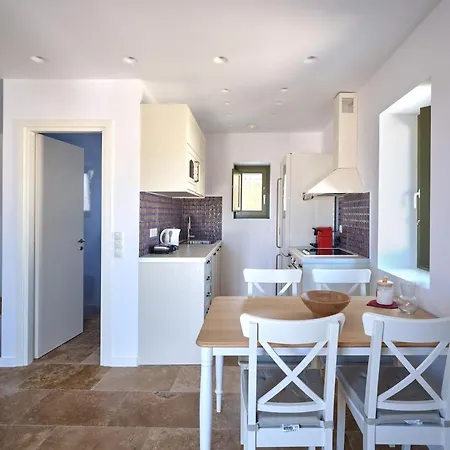 Dotgr Naousa (Paros)