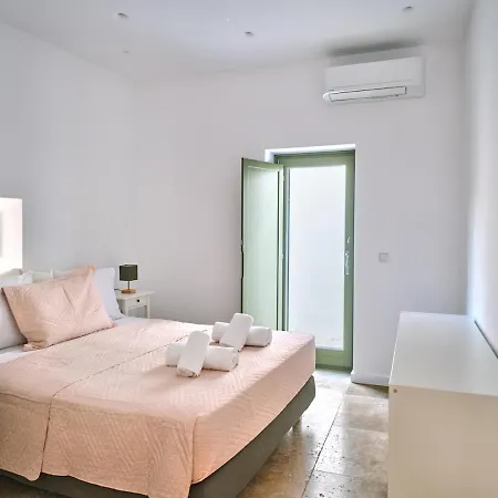 Apartment Dotgr *
